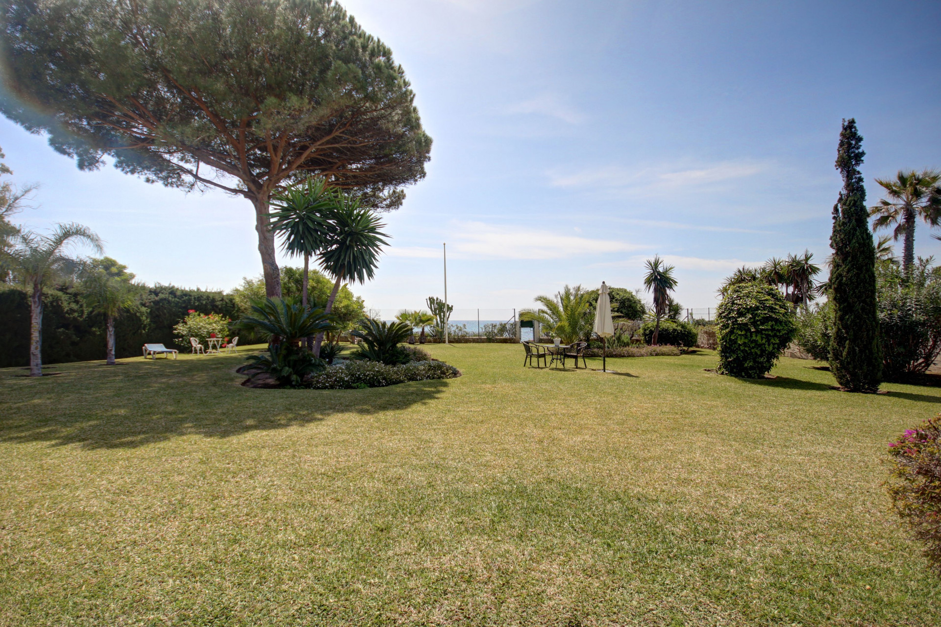 1,874 m² Plot in Estepona - Photo 3