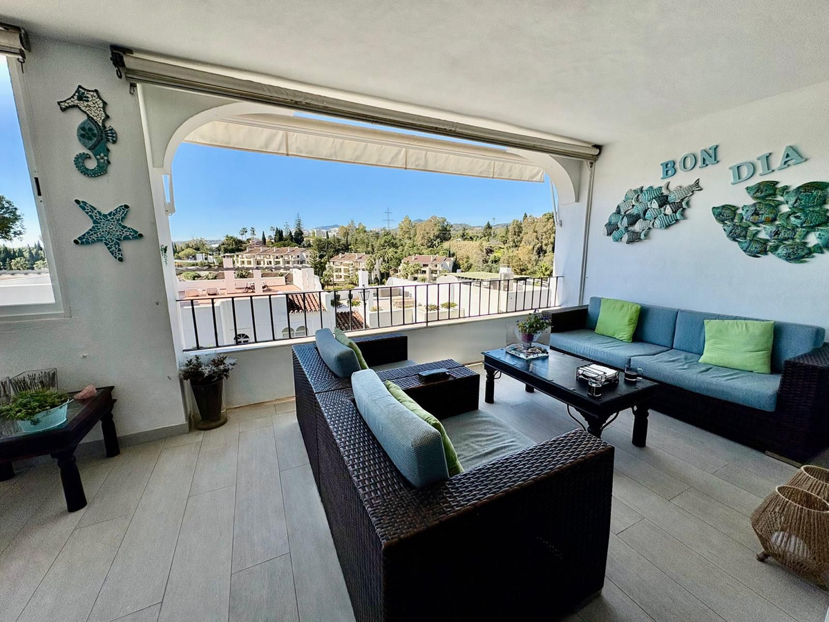 2 Bedroom Apartment in Benahavís - Foto 4