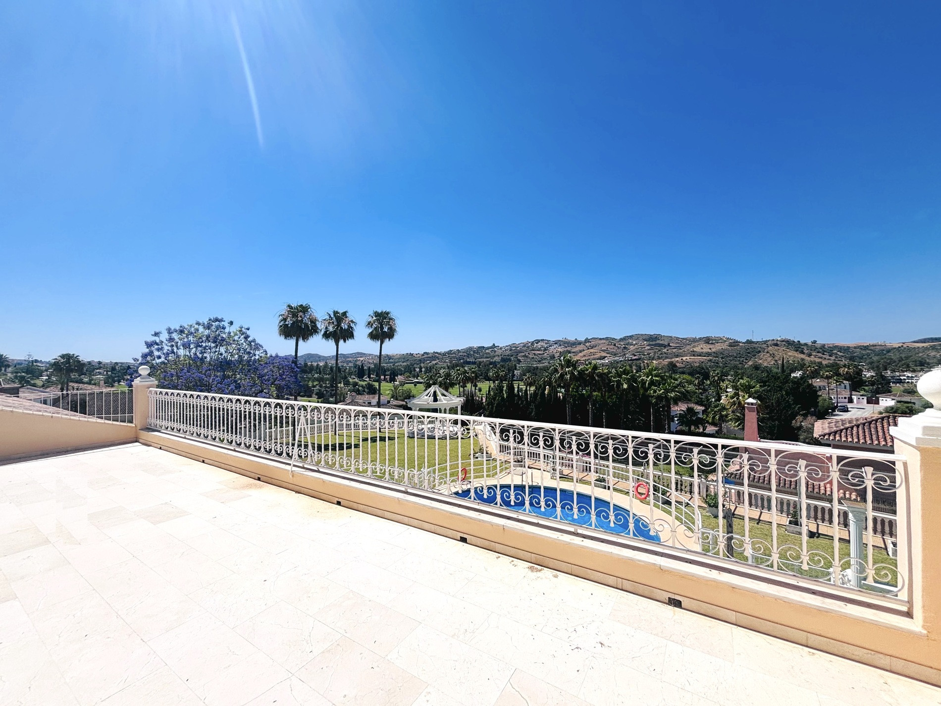 10 Bedroom Villa in Mijas - Photo 25