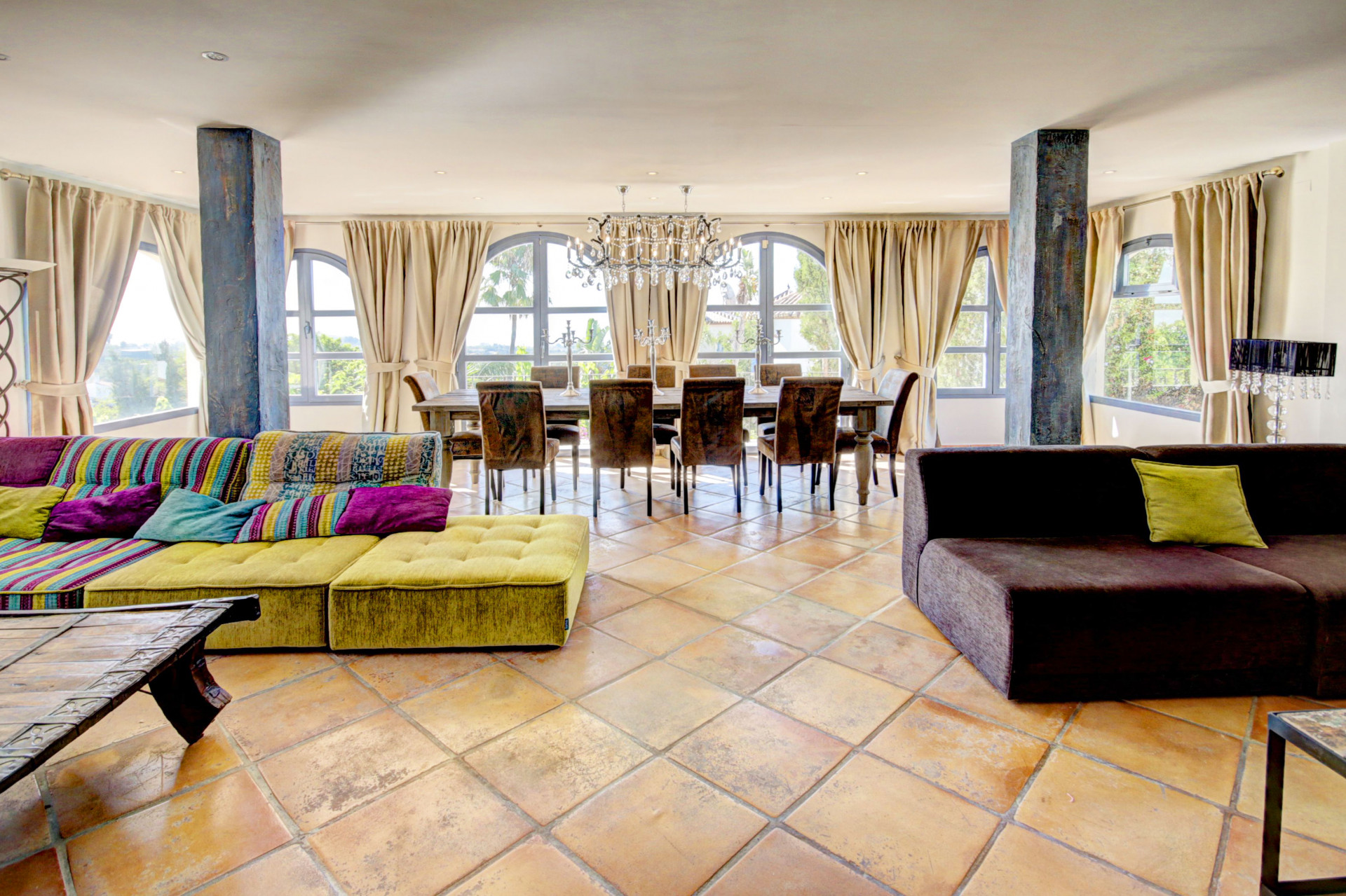 7 Bedroom Villa in Estepona - Фото 8