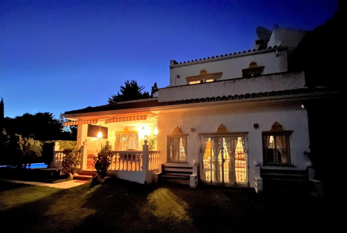 4 Bedroom Villa in Mijas - Photo 4