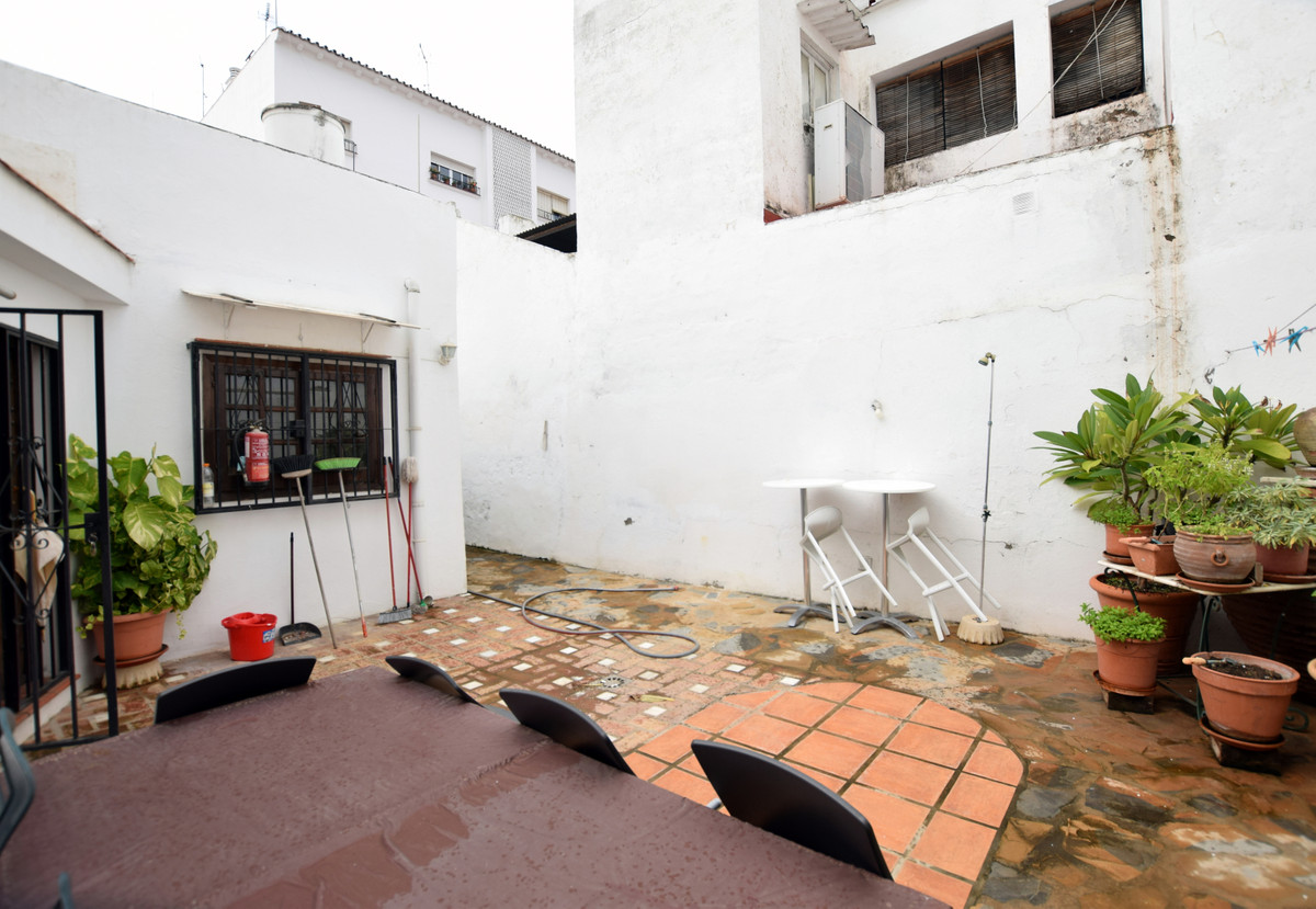 3 Bedroom Townhouse in San Pedro de Alcántara - Photo 3