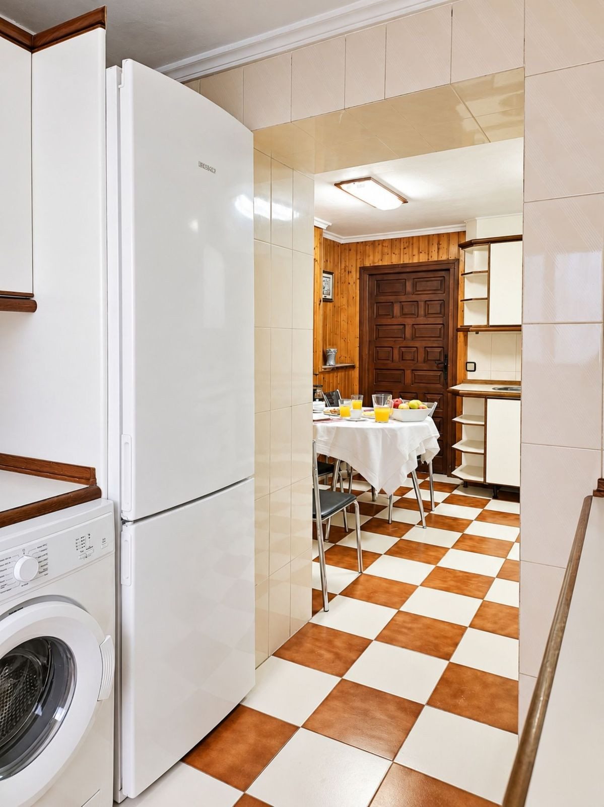2 Bedroom Apartment in Torremolinos - Photo 9
