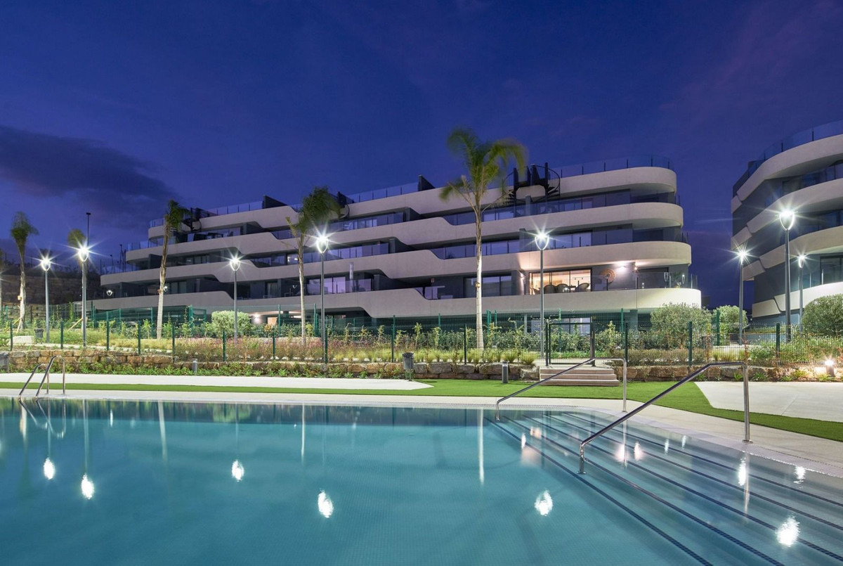 3 Bedroom Apartment in Estepona - Photo 21