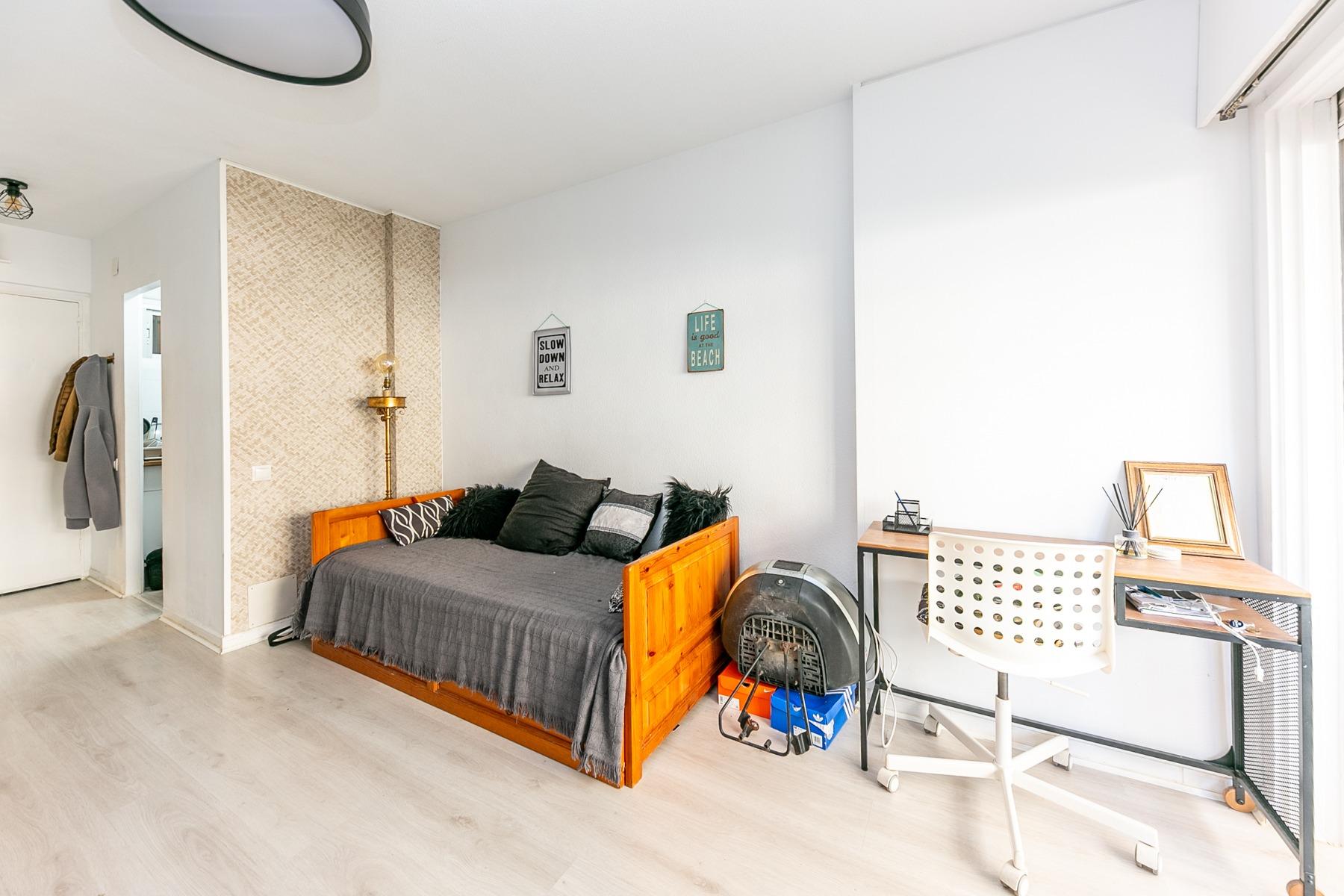 1 Bedroom Apartment in Benalmádena - Photo 4