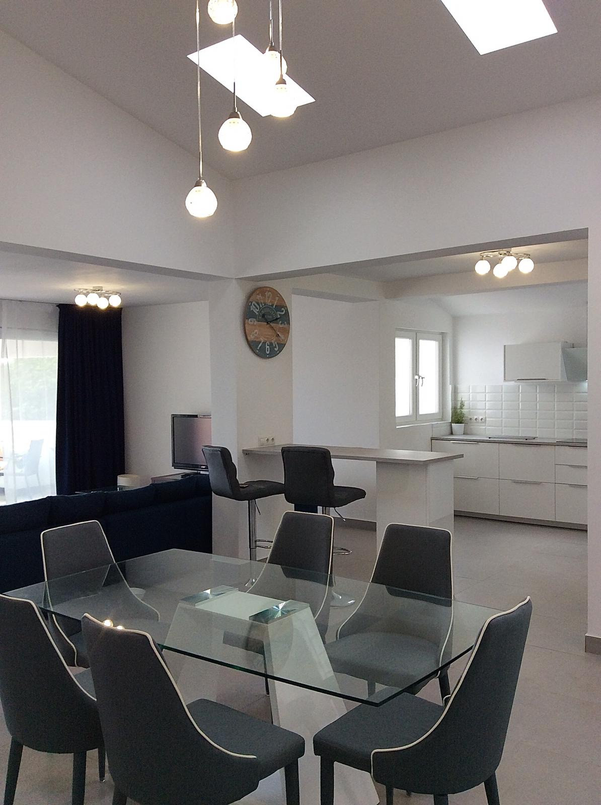 4 Bedroom Villa in Estepona - Photo 22