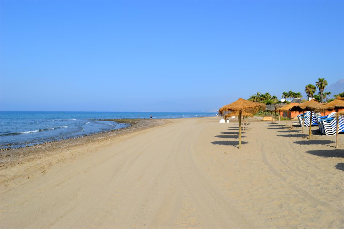 2 Bedroom Apartment in Marbella - Photo 14
