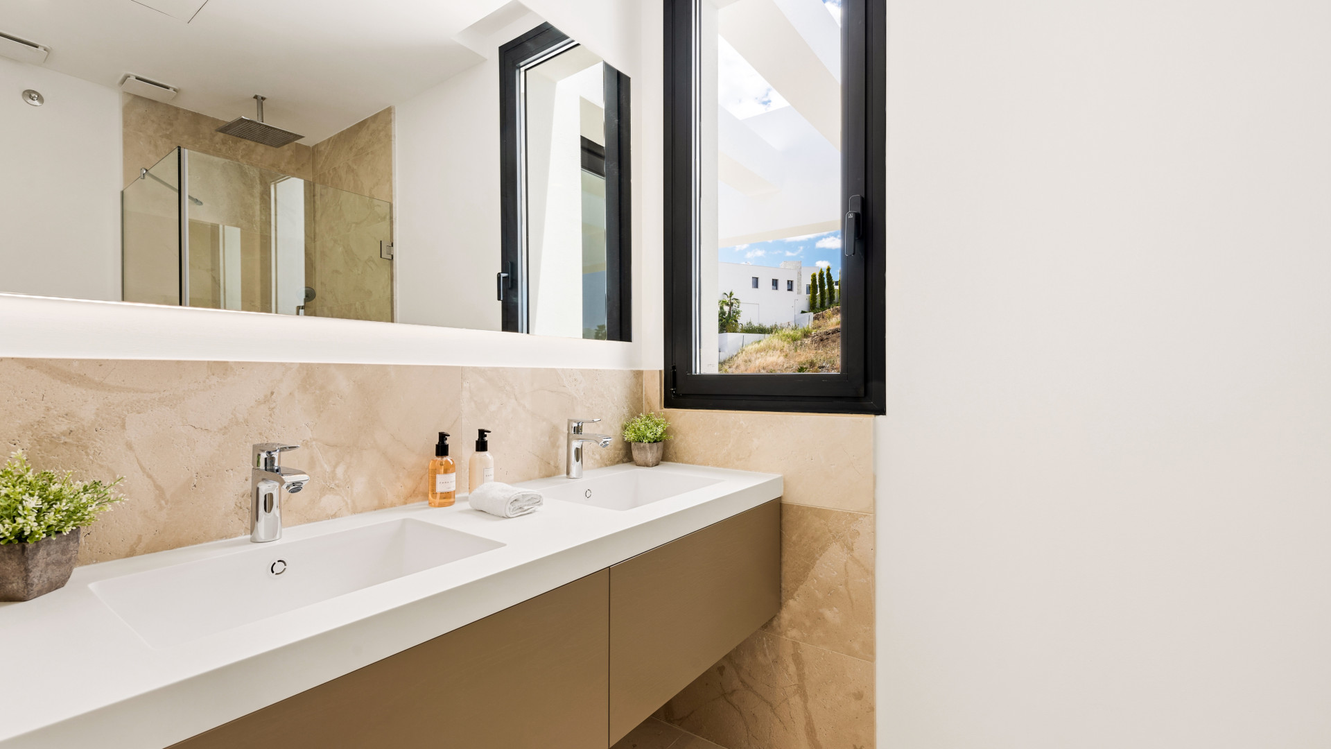 5 Bedroom Villa in Benahavís - Foto 12