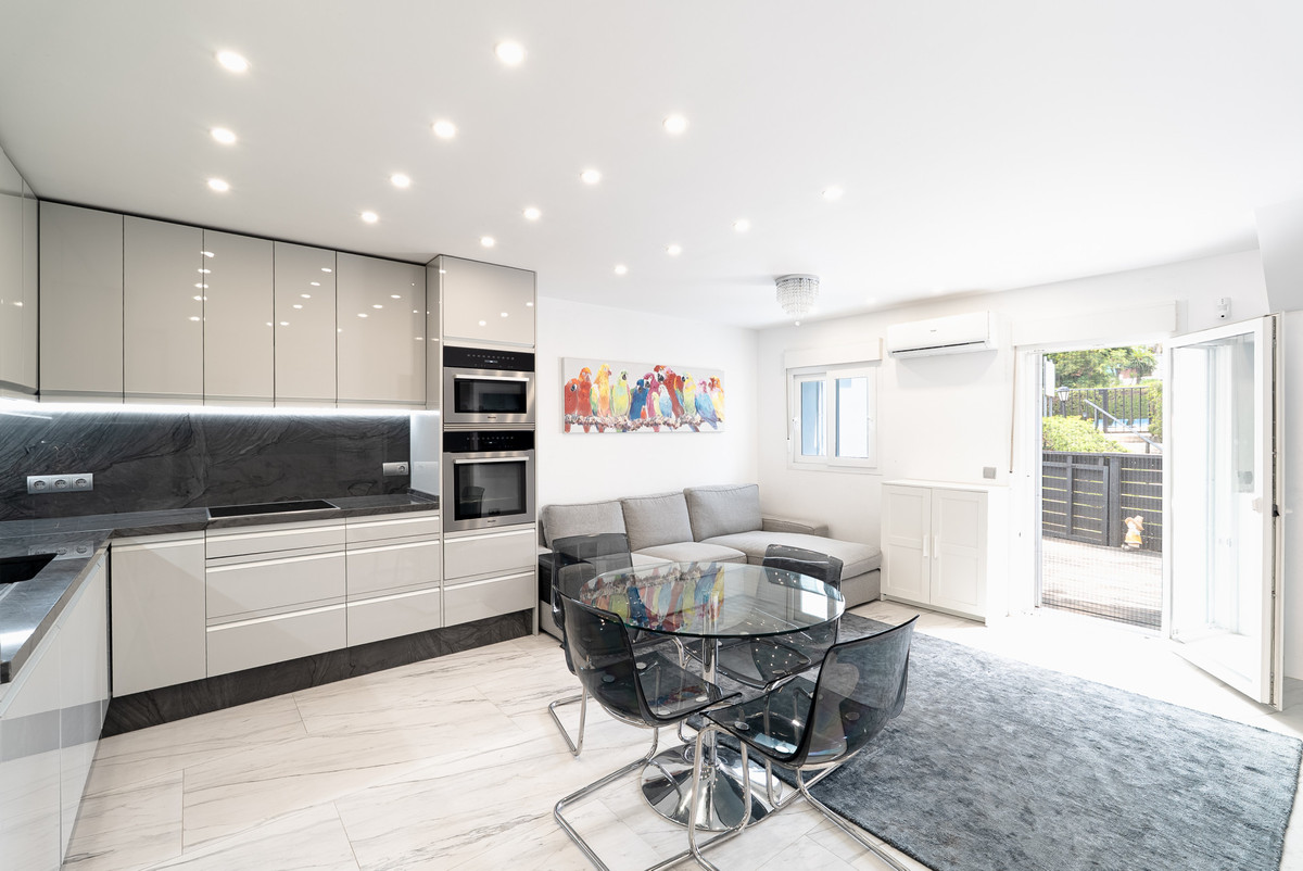 4 Bedroom Townhouse in Marbella - Foto 8