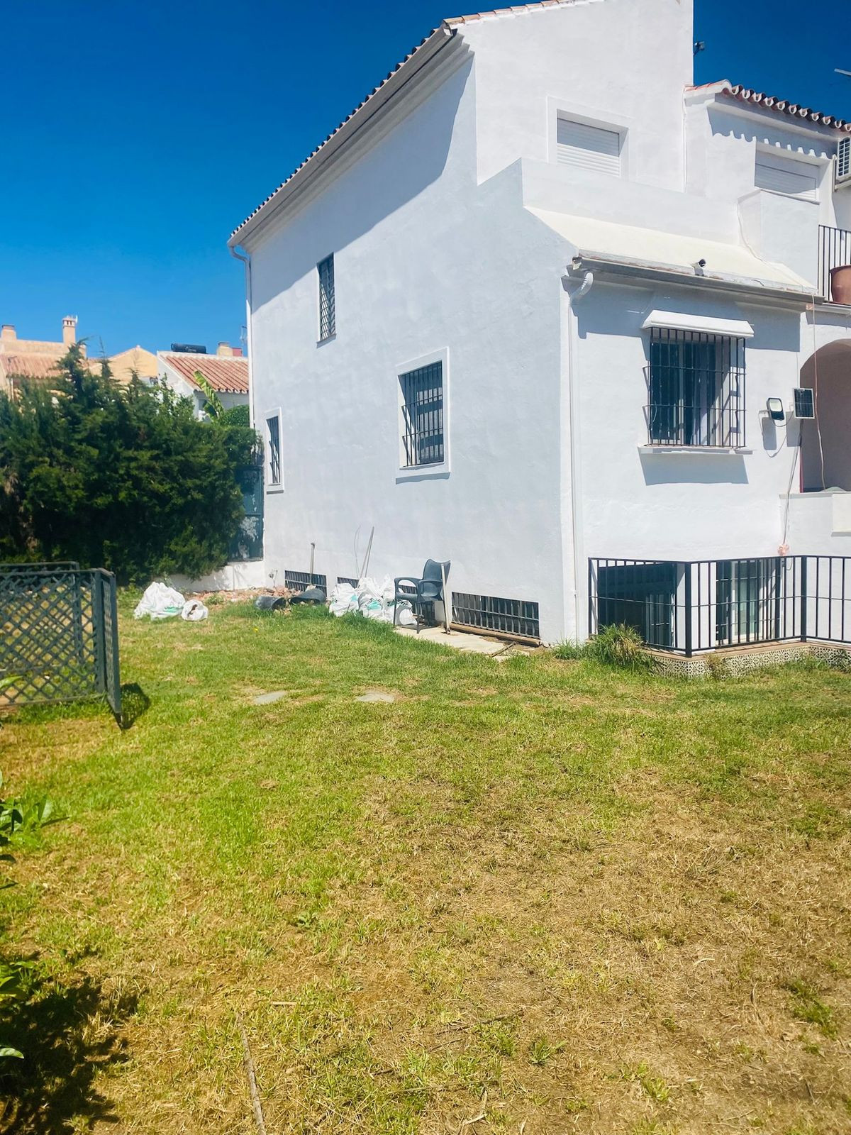 3 Bedroom Townhouse in Estepona - Foto 2