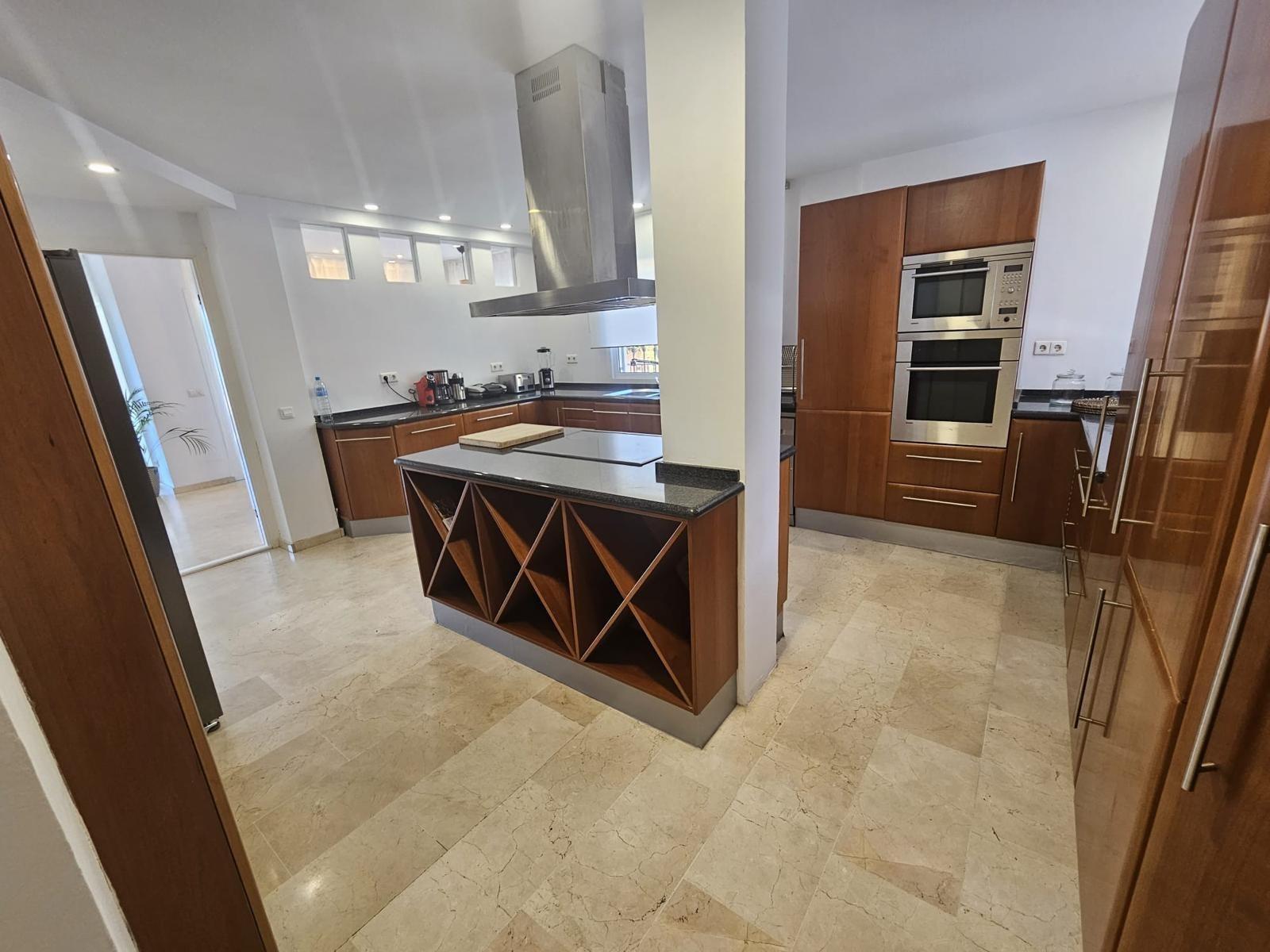 5 Bedroom Villa in Benalmádena - Foto 24