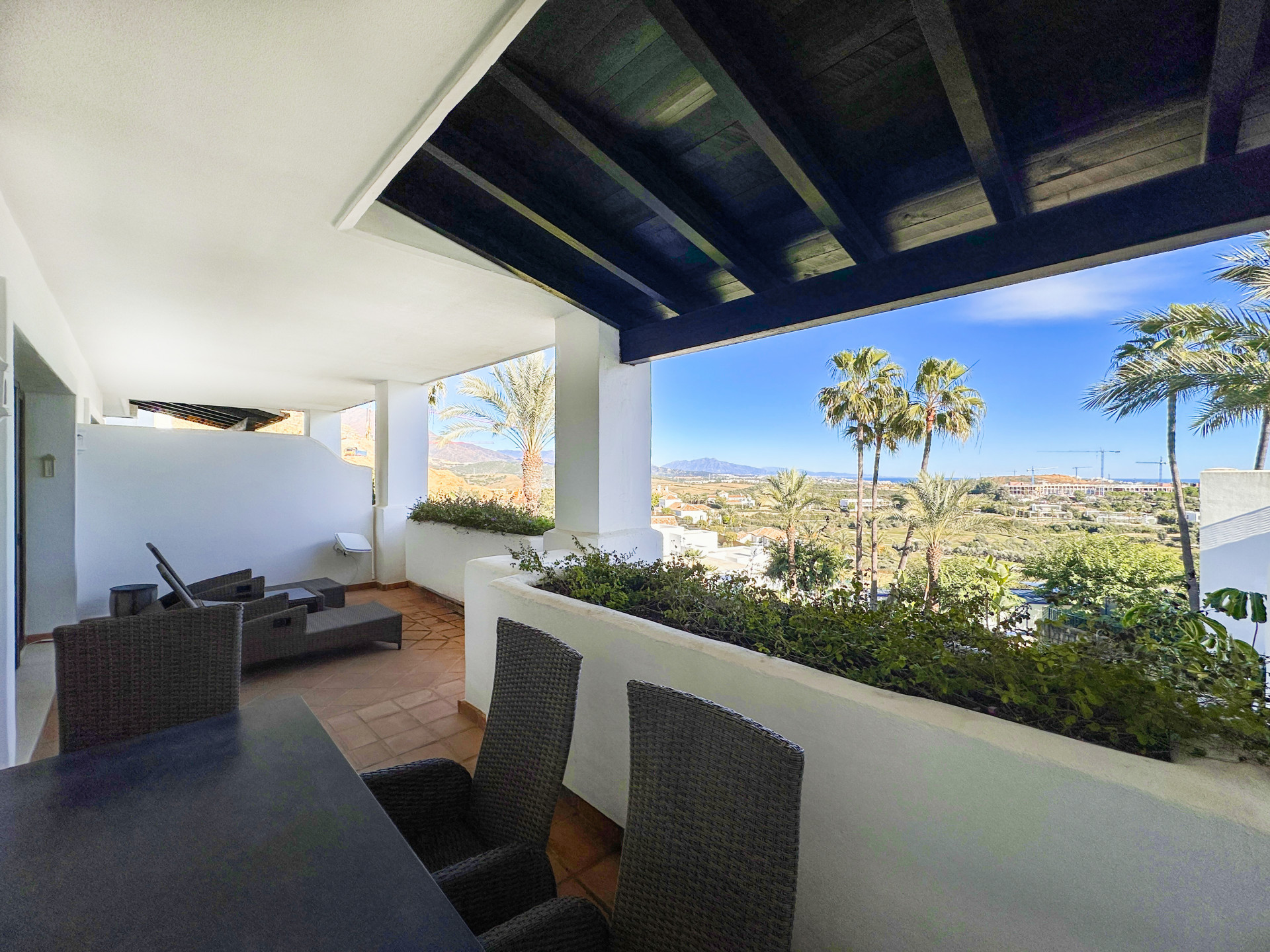 2 Bedroom Apartment in Casares - Photo 4