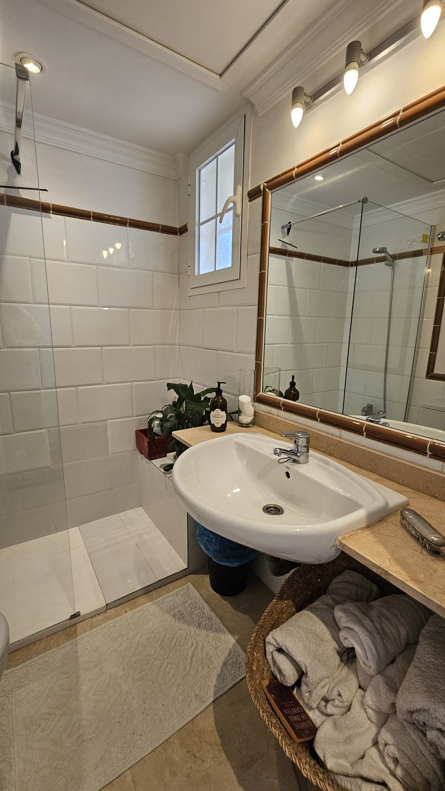 4 Bedroom Townhouse in San Pedro de Alcántara - Photo 27