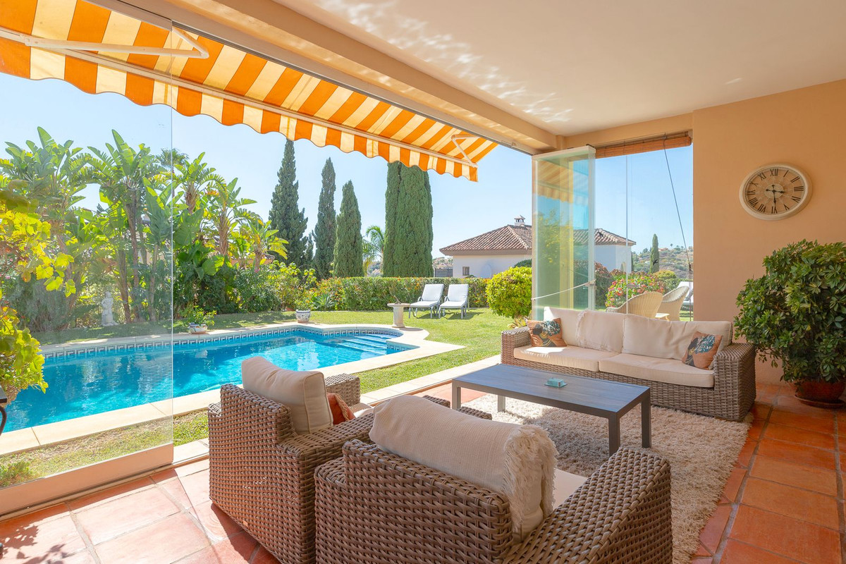 5 Bedroom Villa in Marbella - Photo 13