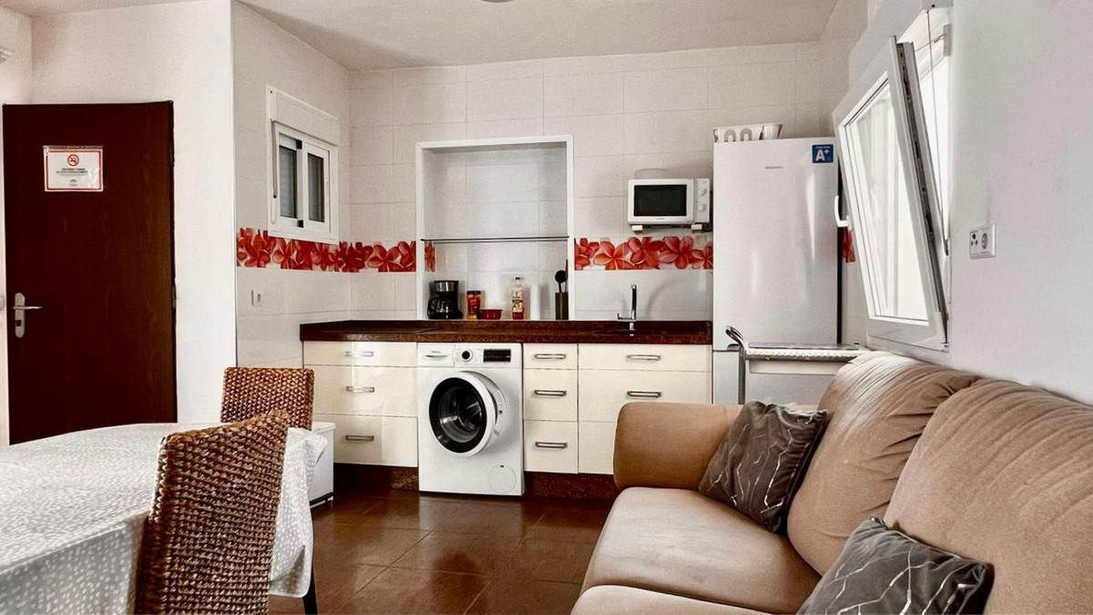 5 Bedroom Villa in Fuengirola - Photo 27