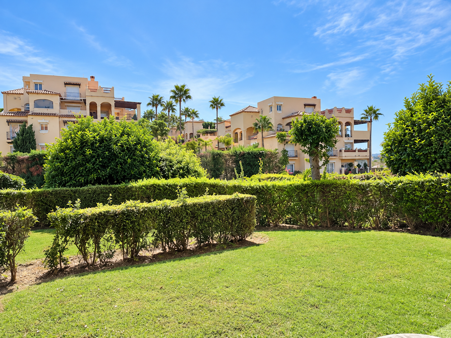 2 Bedroom Apartment in Estepona - Photo 23