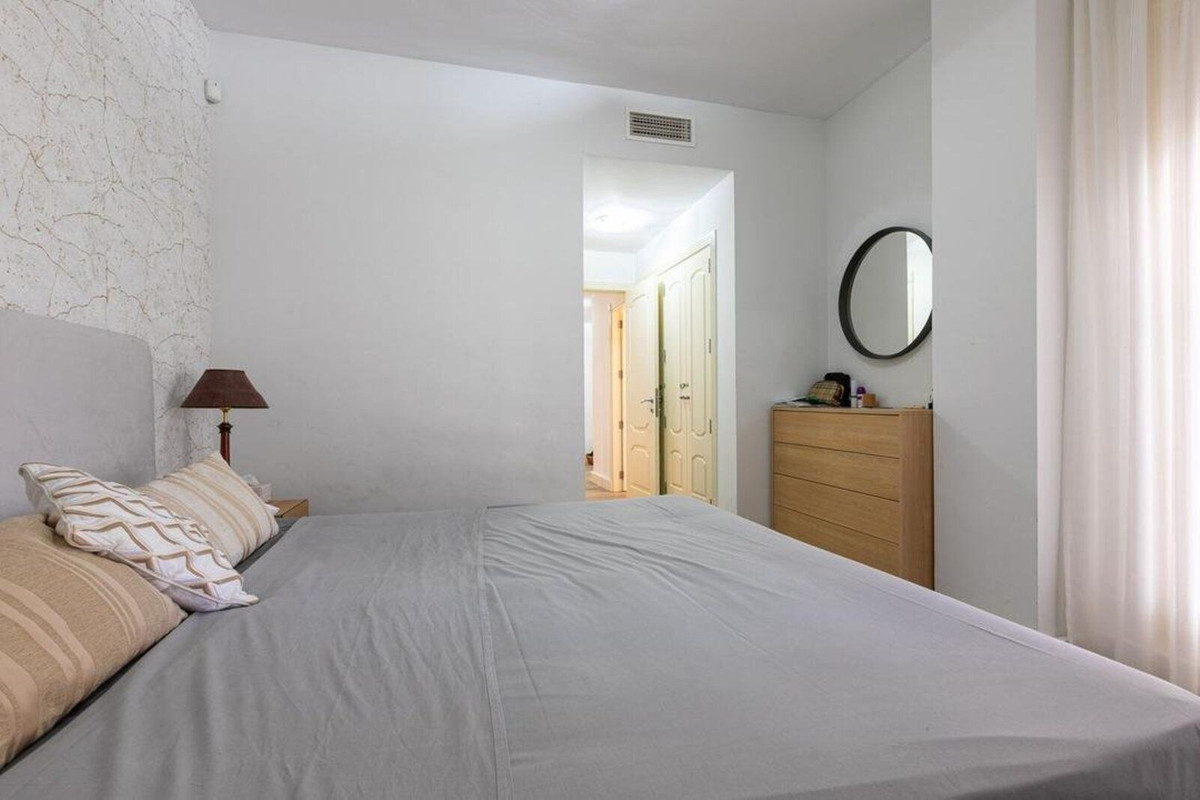 2 Bedroom Apartment in Marbella - Photo 18