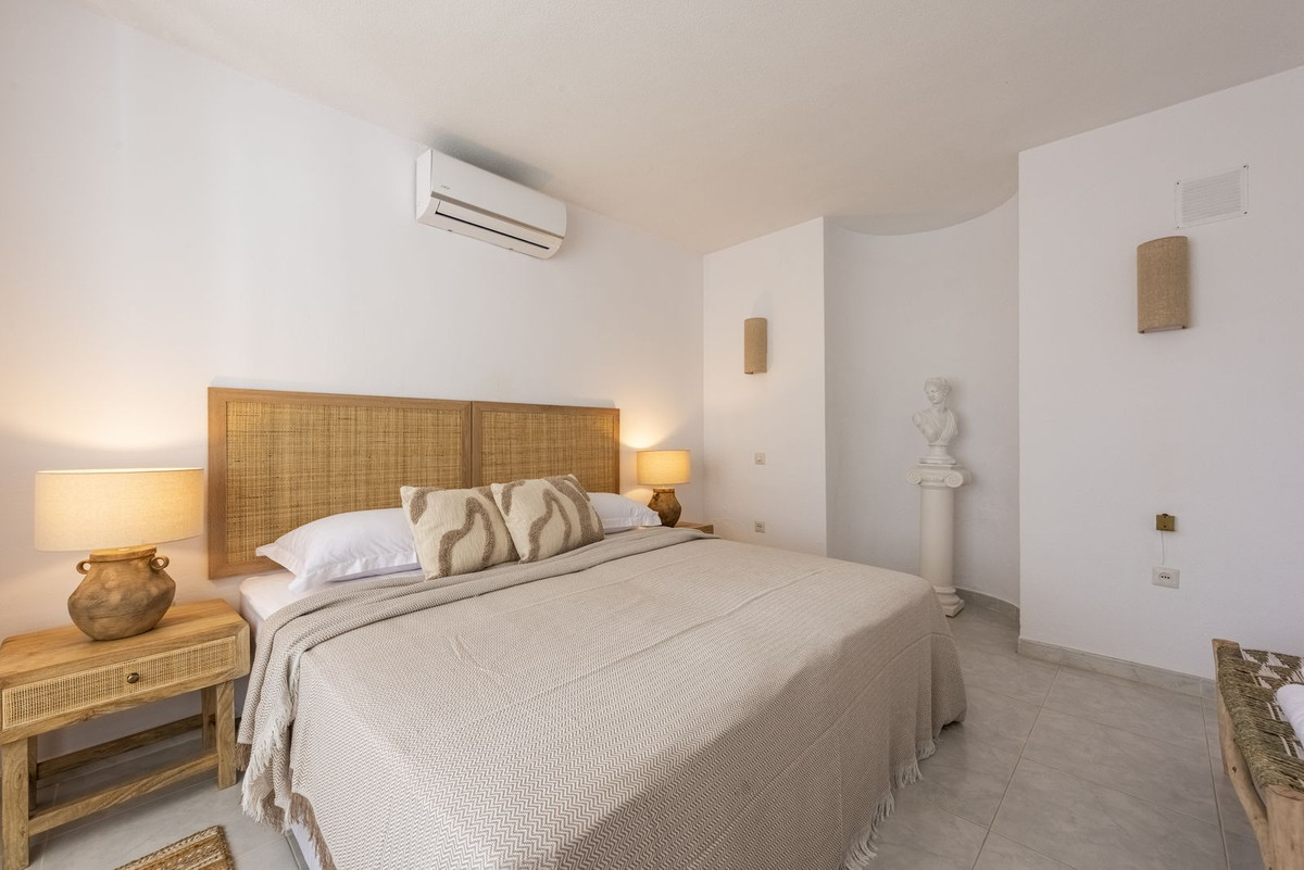3 Bedroom Villa in Estepona - Photo 17