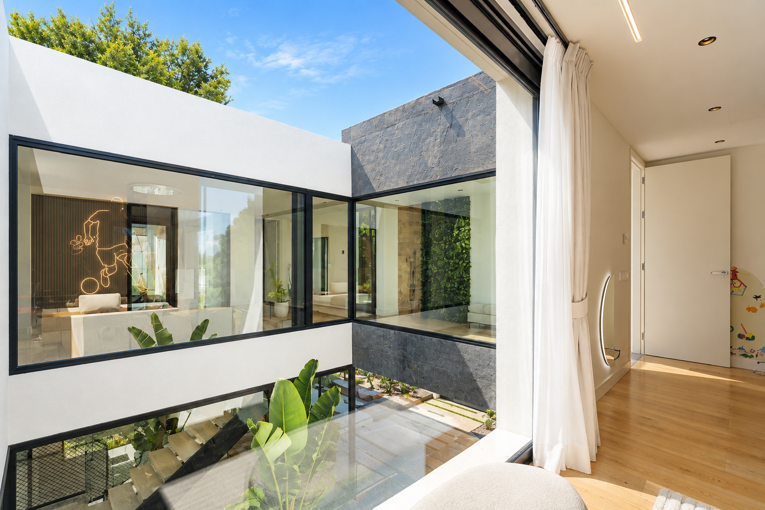 5 Bedroom Villa in Marbella - Photo 21