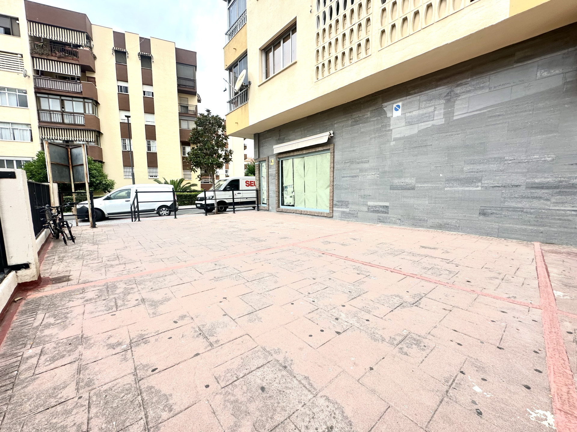 Commercial premises in Malaga, Spain – Photo 6