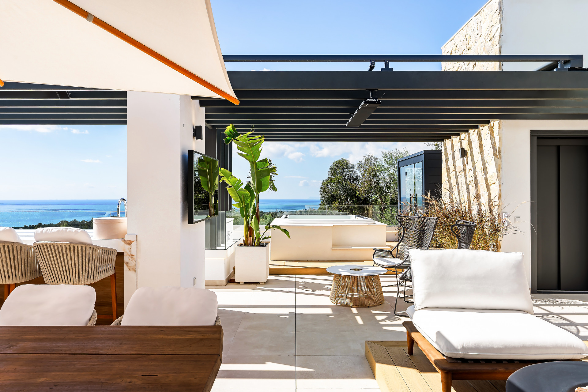 4 Bedroom Villa in Marbella - Photo 22