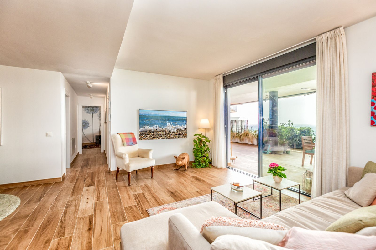 3 Bedroom Apartment in Fuengirola - Photo 15