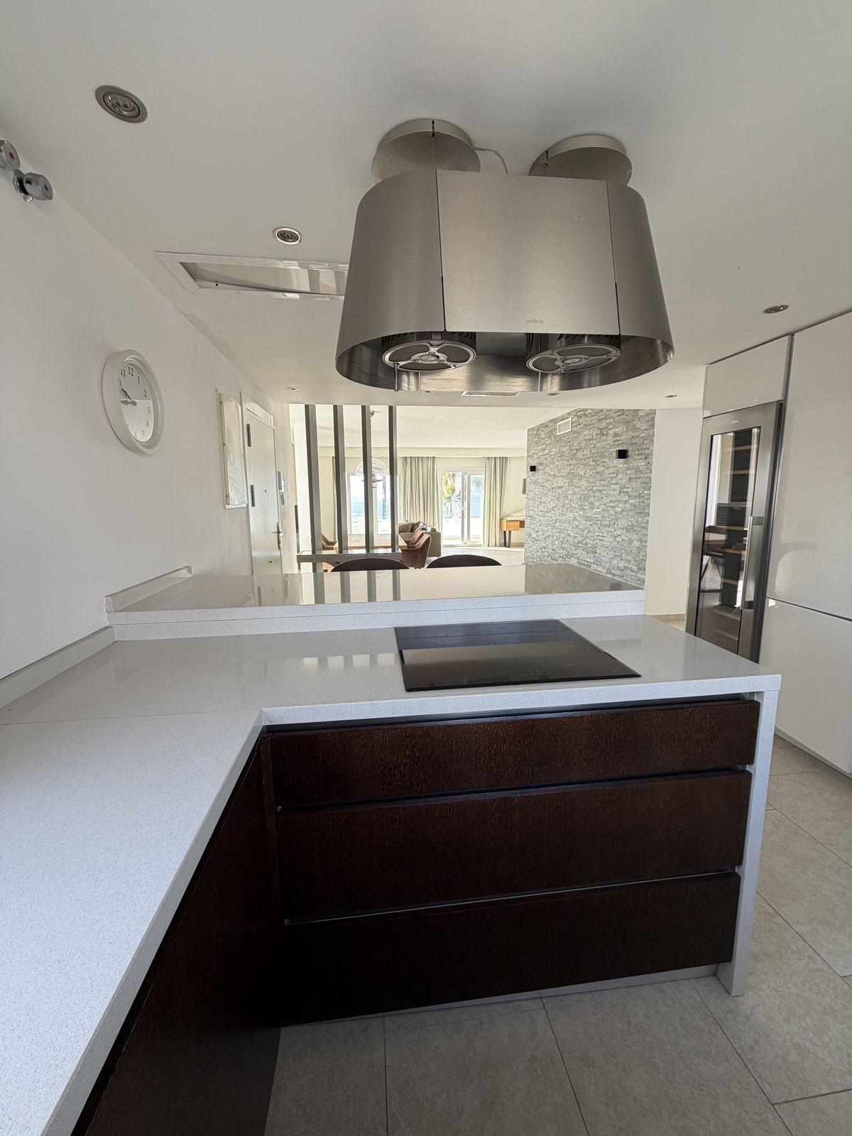 3 Bedroom Penthouse in Estepona - Photo 15