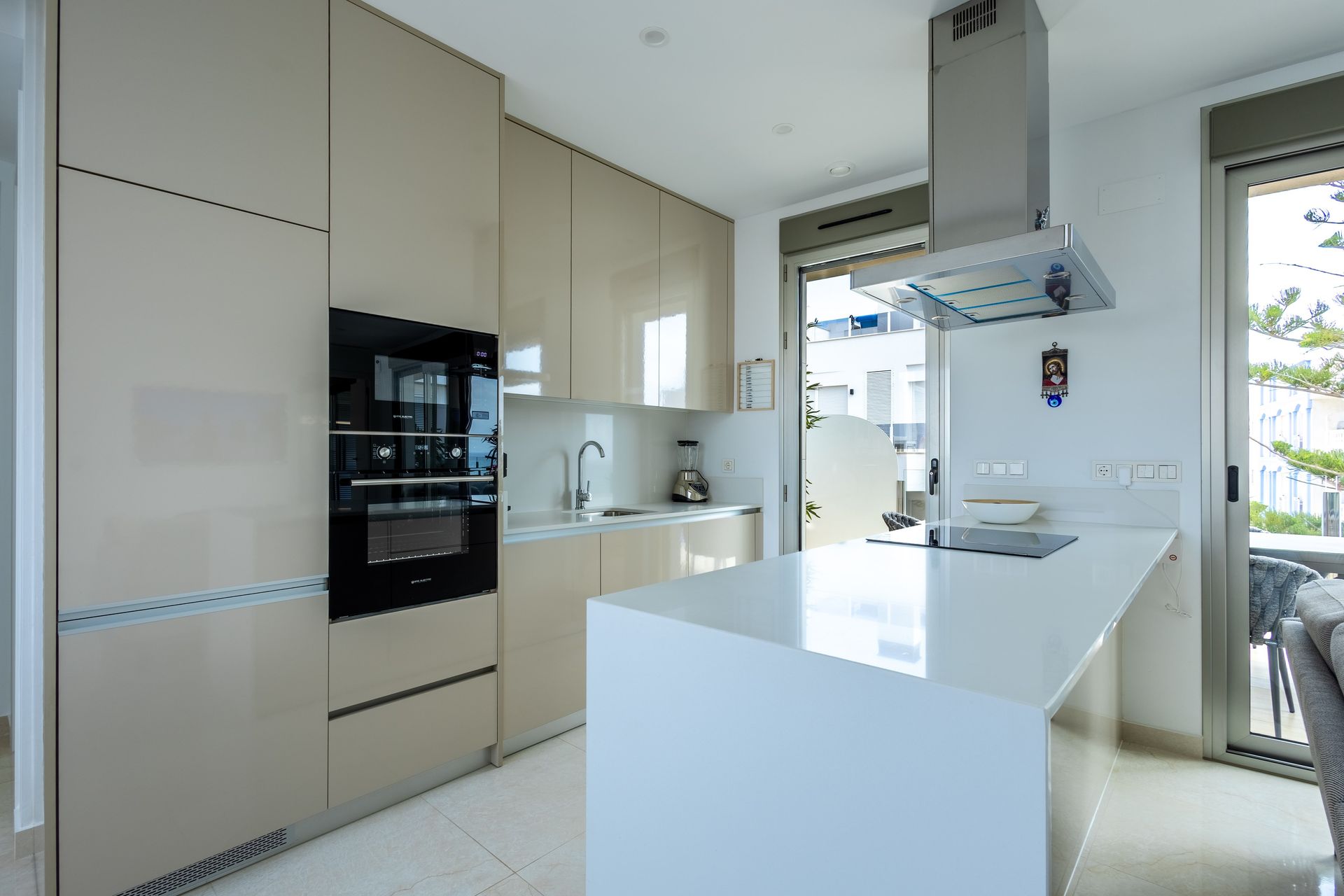Apartamento com 4 quartos com piscina em Alicante, Espanha – Foto 4