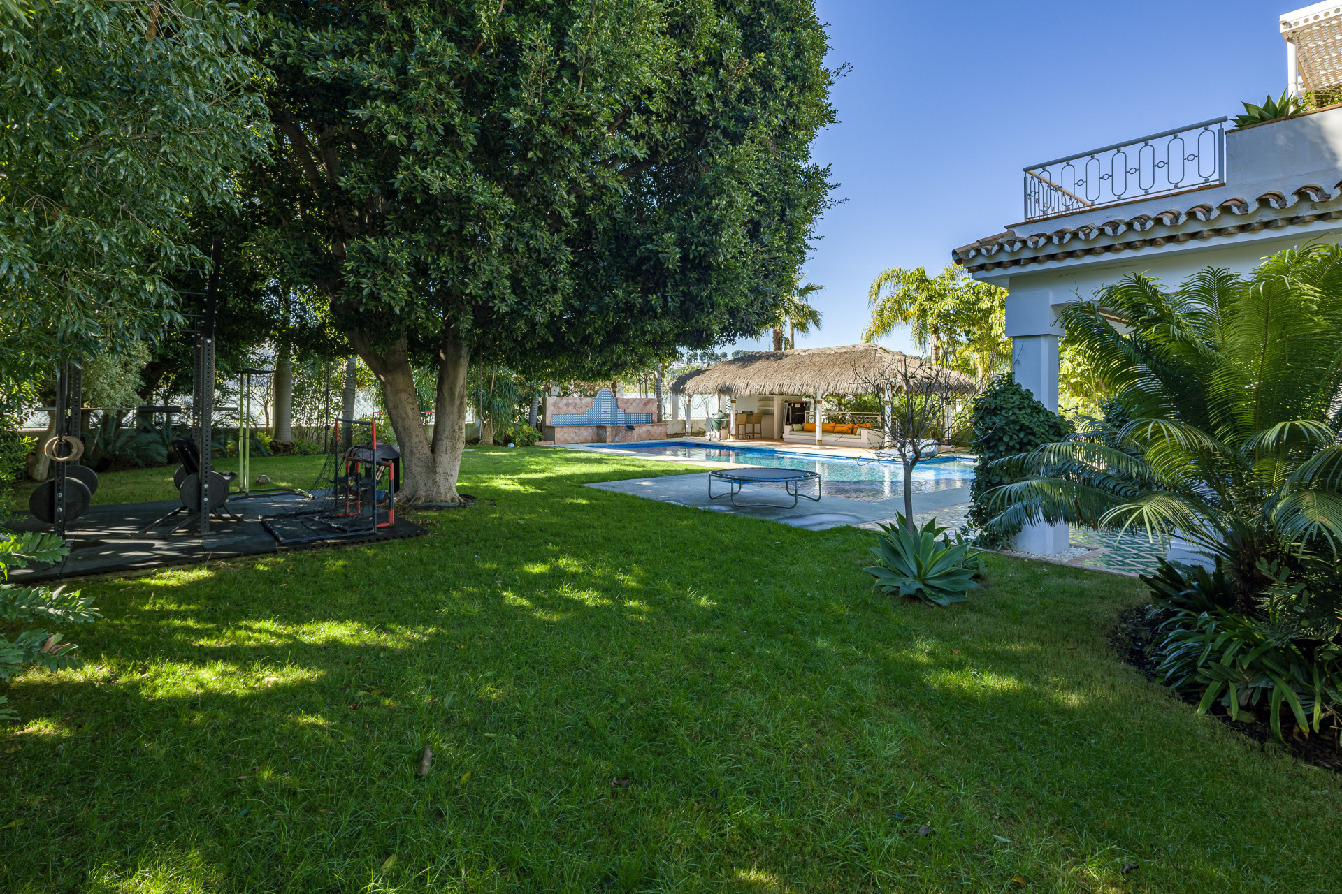 5 Bedroom Villa in Marbella - Photo 45