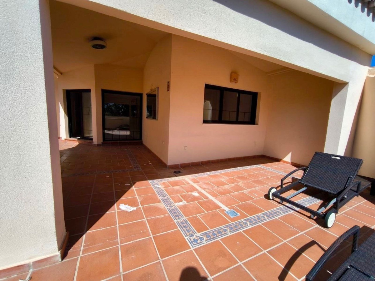 Piso de 3 dormitorios con piscina en Málaga – Foto 27
