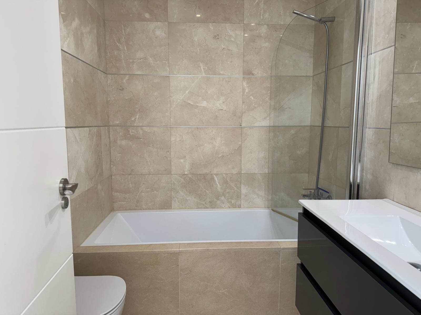 2 Bedroom Apartment in Casares - Photo 28