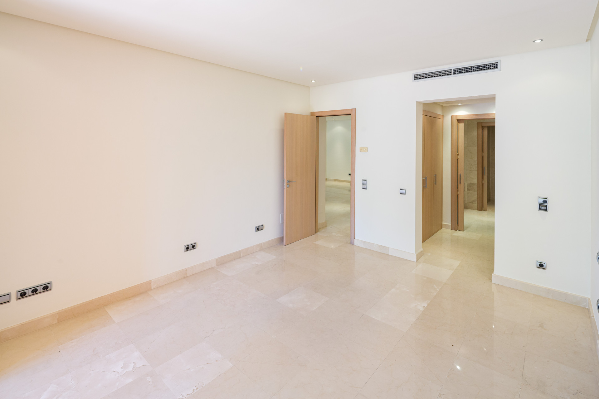 2 Bedroom Apartment in Marbella - Foto 15
