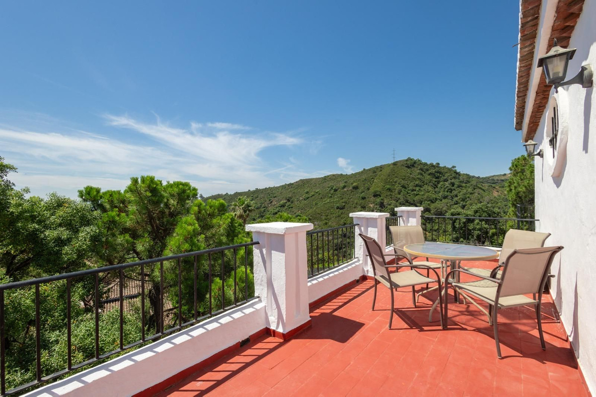 3 Bedroom Villa in Estepona - Photo 13