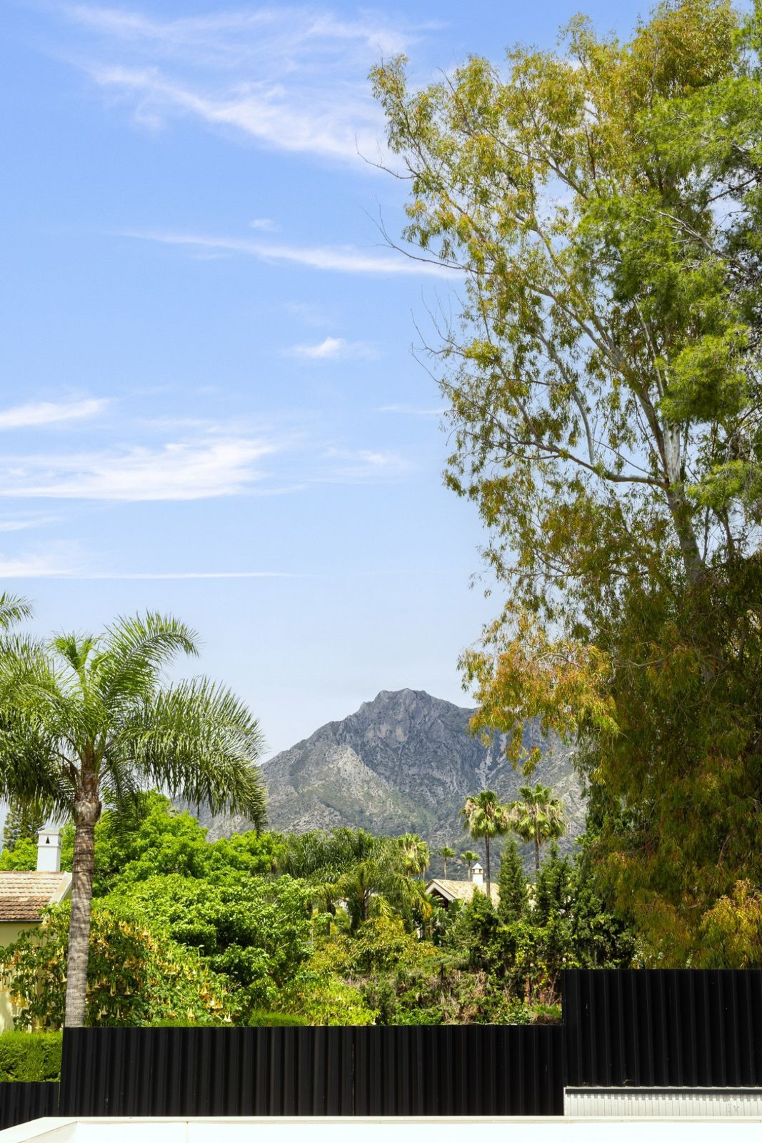 4 Bedroom Villa in Marbella - Photo 21