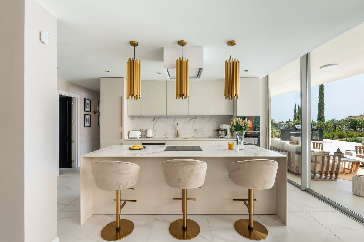 3 Bedroom Apartment in Benalmádena - Photo 7