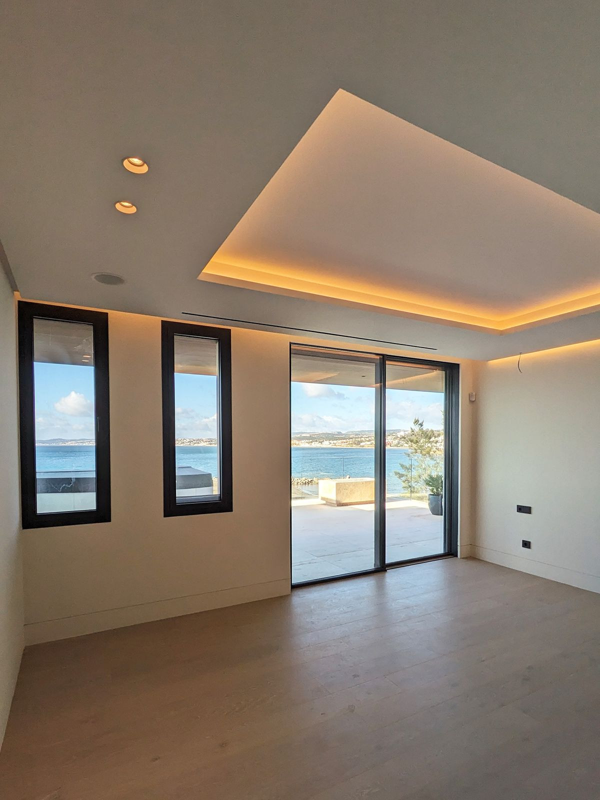 4 Bedroom Apartment in Estepona - Photo 18