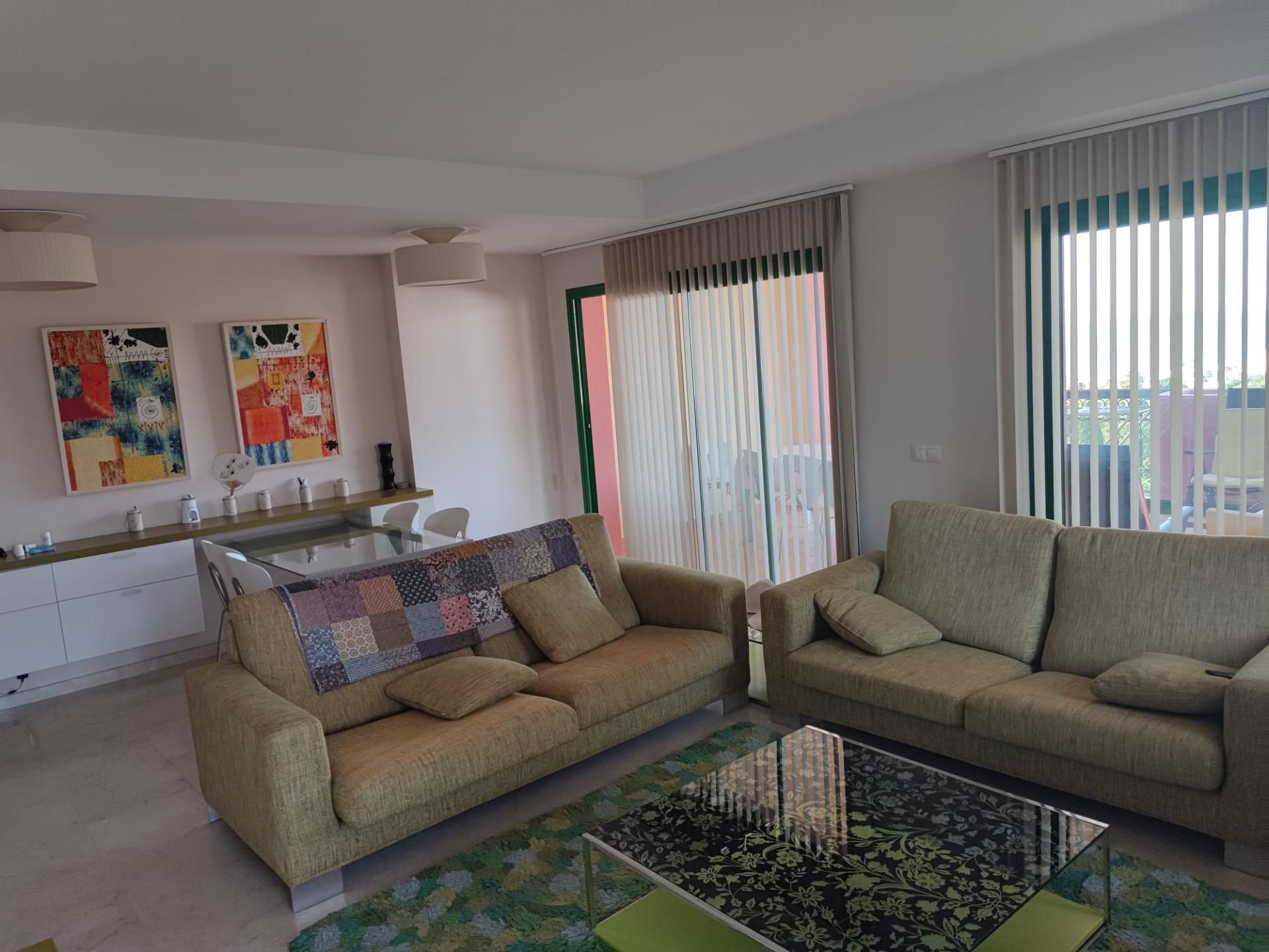 4 Bedroom Townhouse in Fuengirola - Photo 3