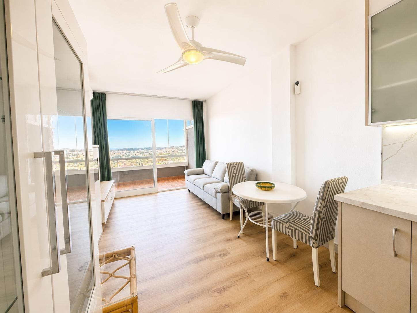 1 Bedroom Apartment in Fuengirola - Photo 15
