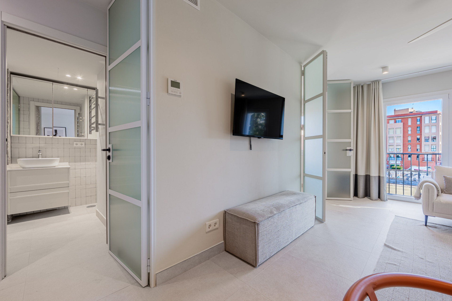 2 Bedroom Apartment in Málaga - Photo 8