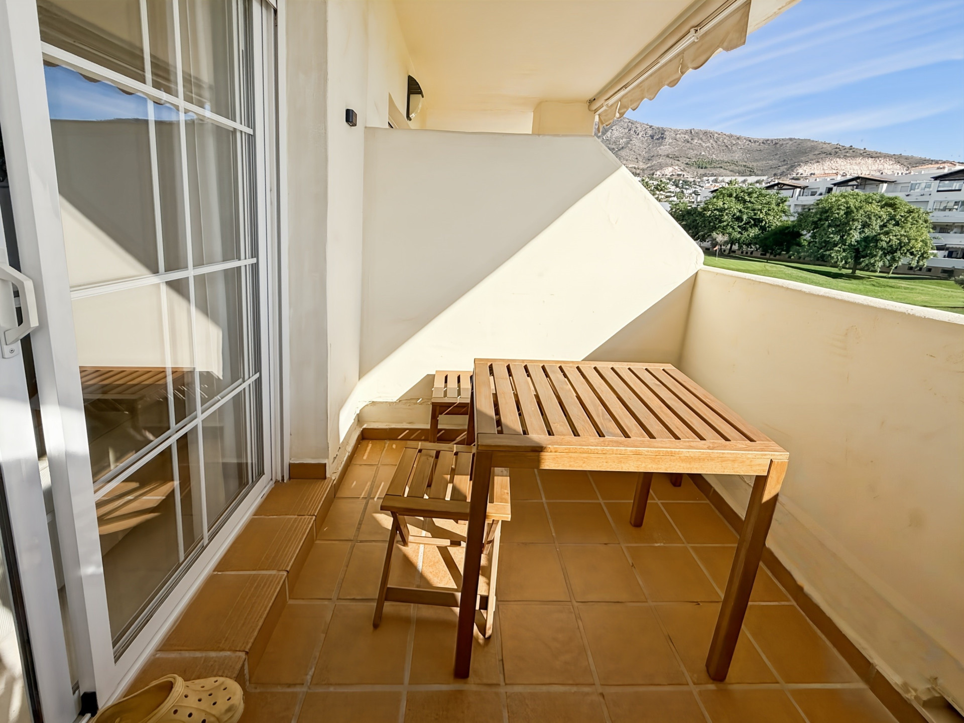 2 Bedroom Apartment in Benalmádena - Photo 10