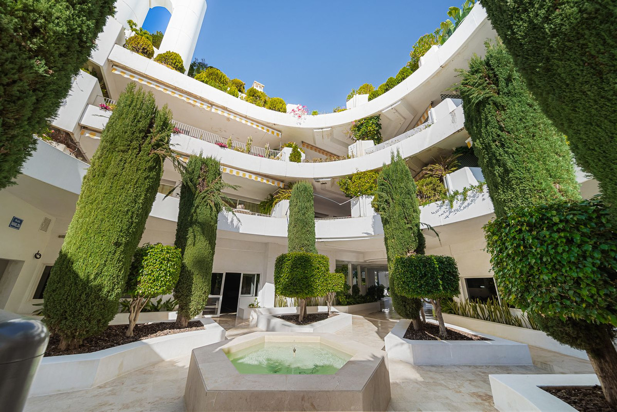 3 Bedroom Apartment in Marbella - Photo 42