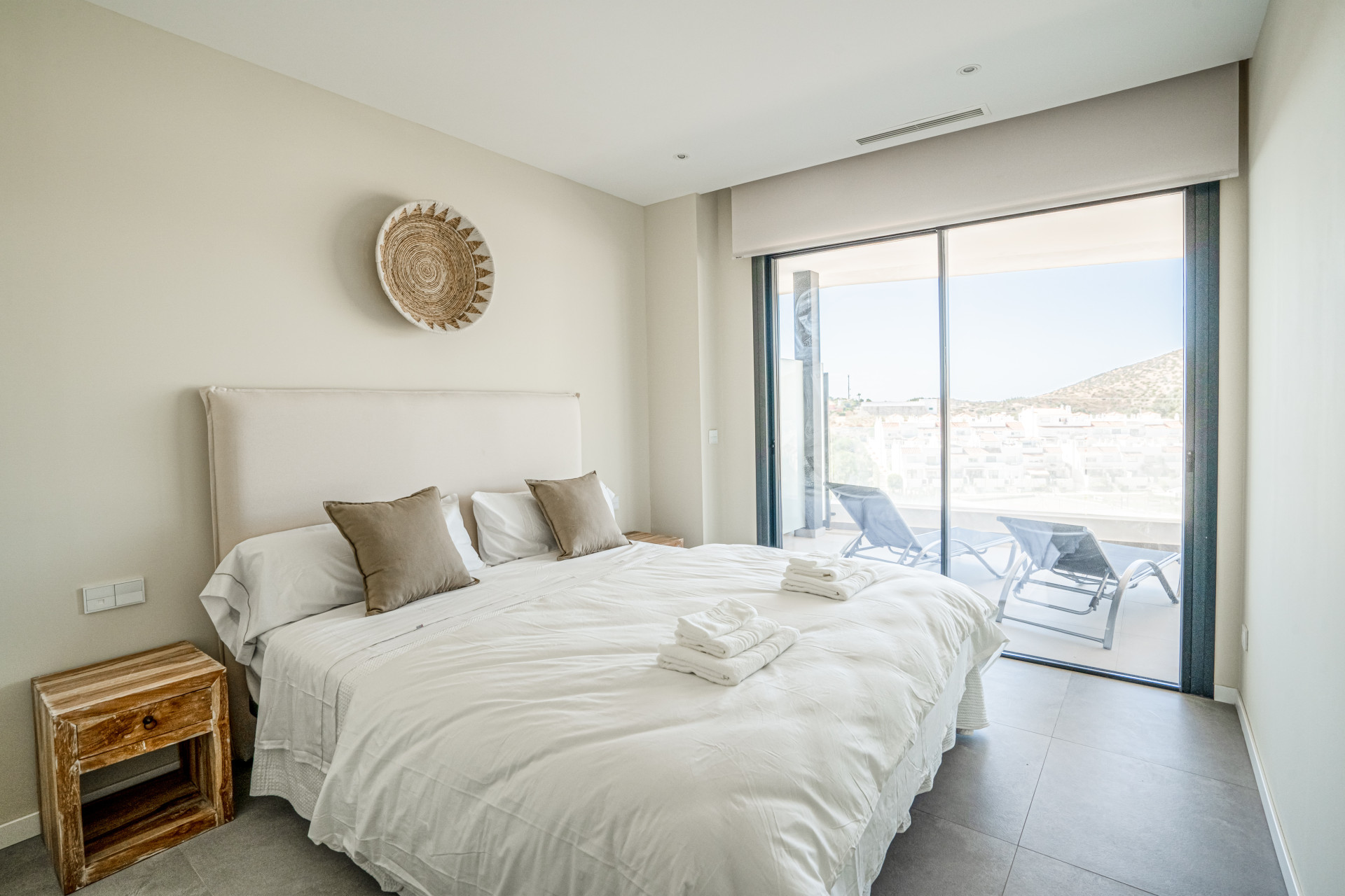 2 Bedroom Apartment in Fuengirola - Photo 5
