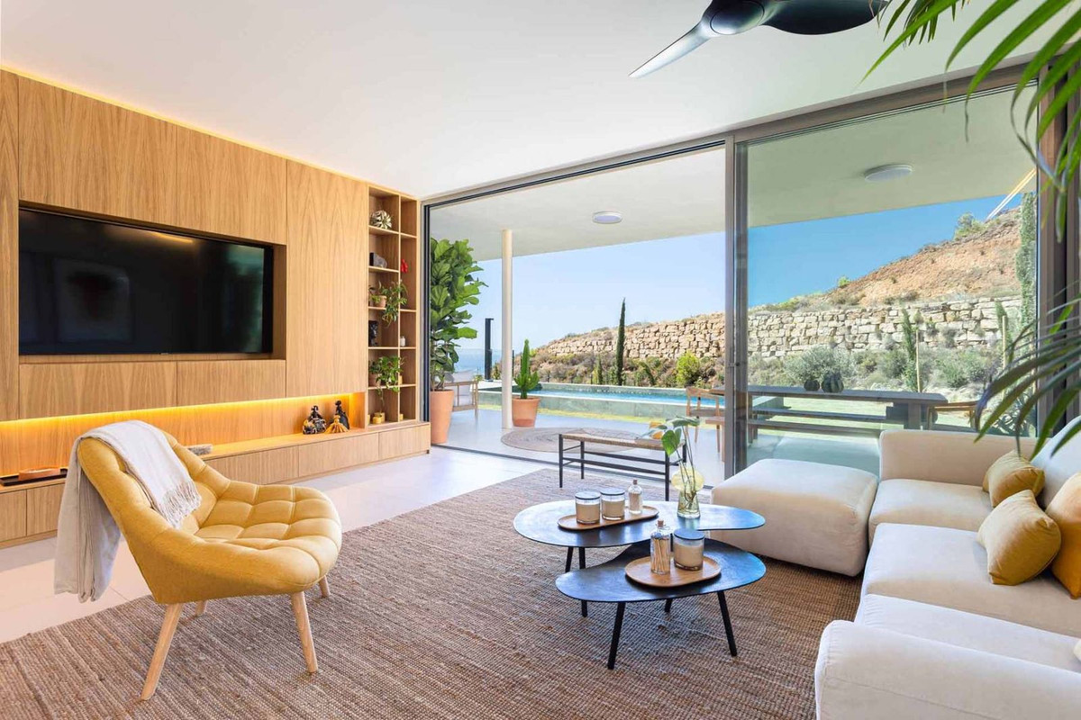 3 Bedroom Apartment in Mijas - Photo 2