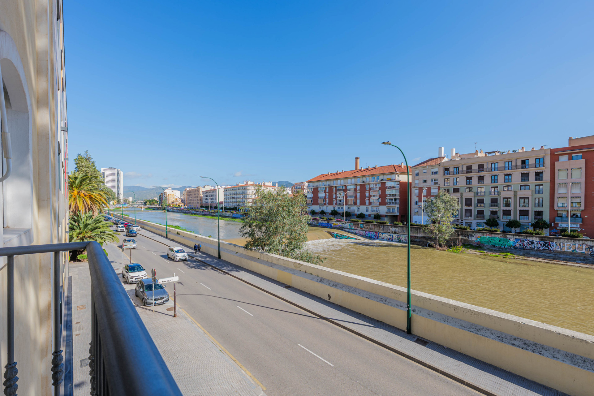 2 Bedroom Apartment in Málaga - Photo 3