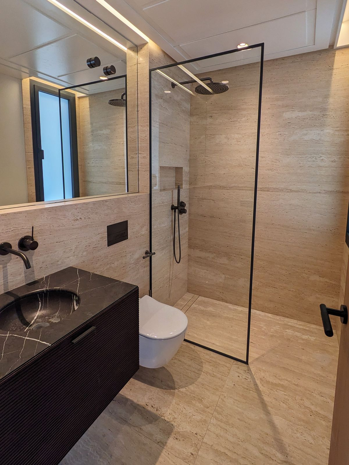 2 Bedroom Apartment in Estepona - Photo 13