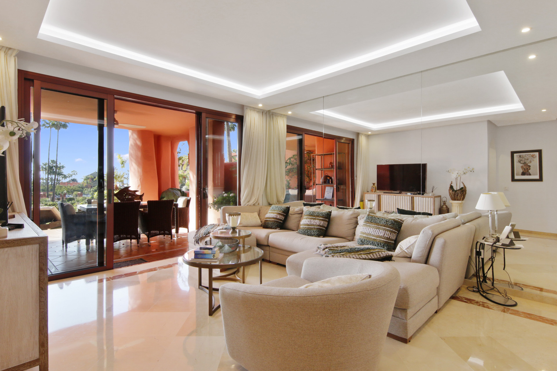 3 Bedroom Apartment in Estepona - Foto 5