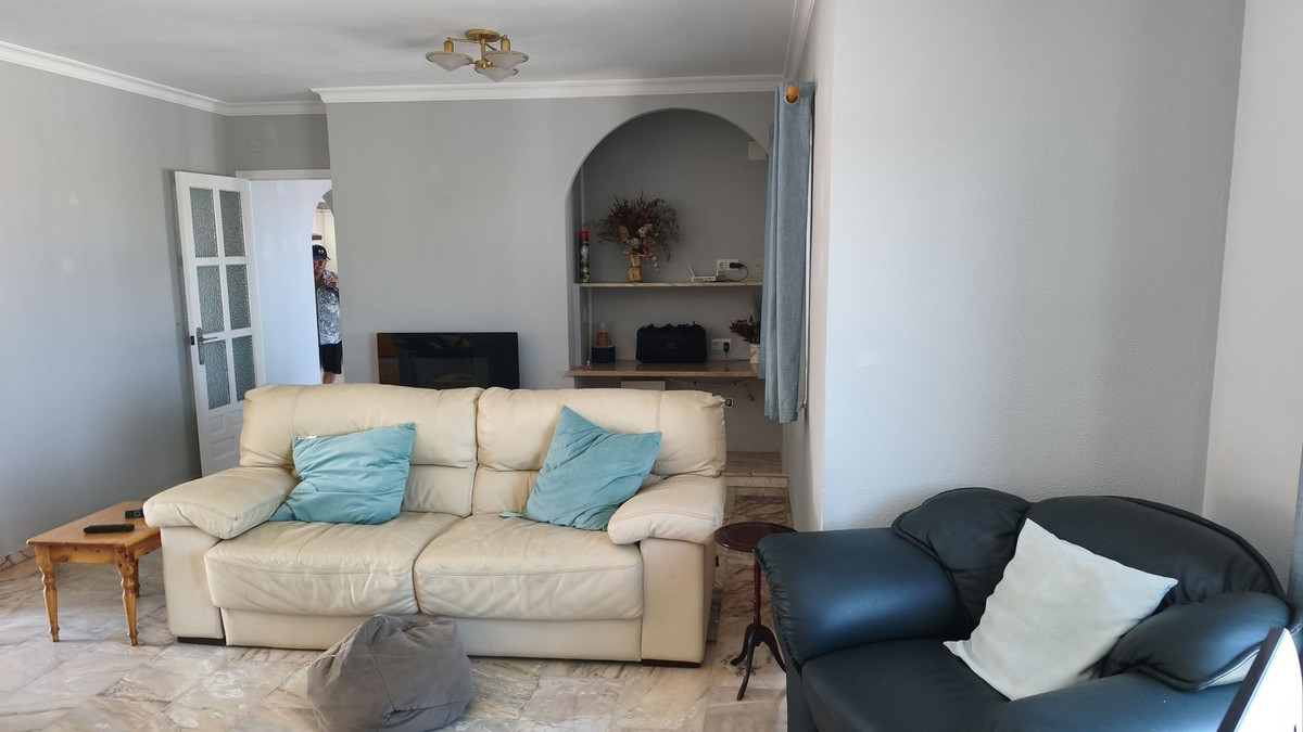6 Bedroom Villa in Mijas - Photo 18