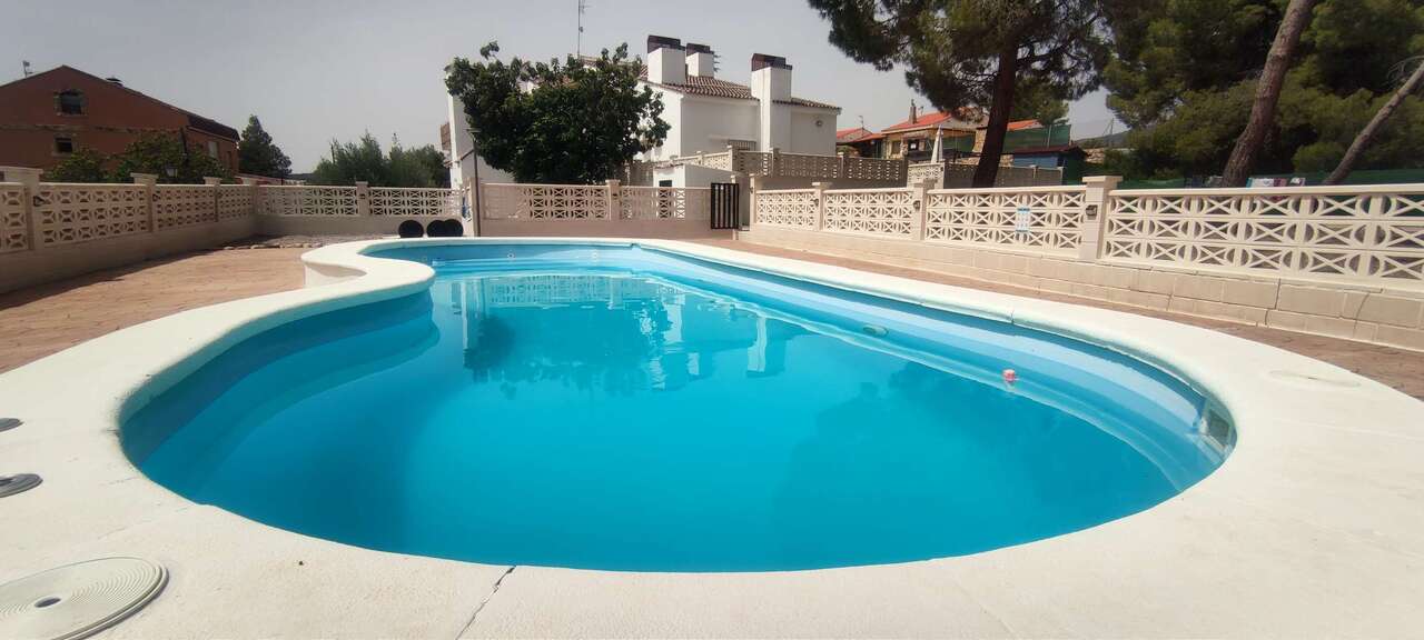 Local con piscina en Valencia – Foto 19