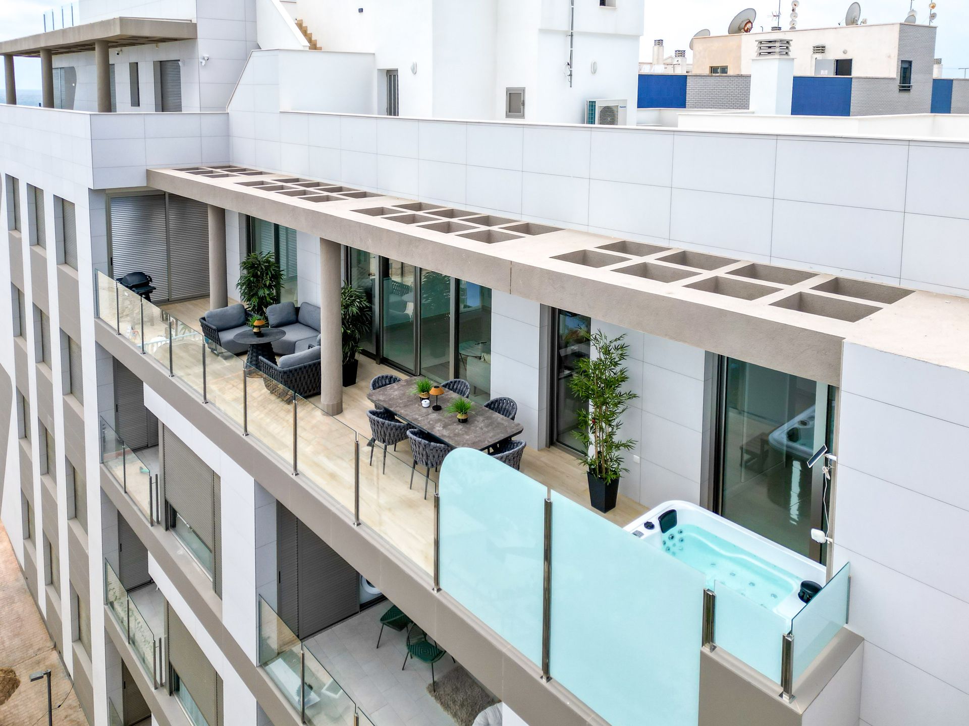 Apartamento com 4 quartos com piscina em Alicante, Espanha – Foto 28