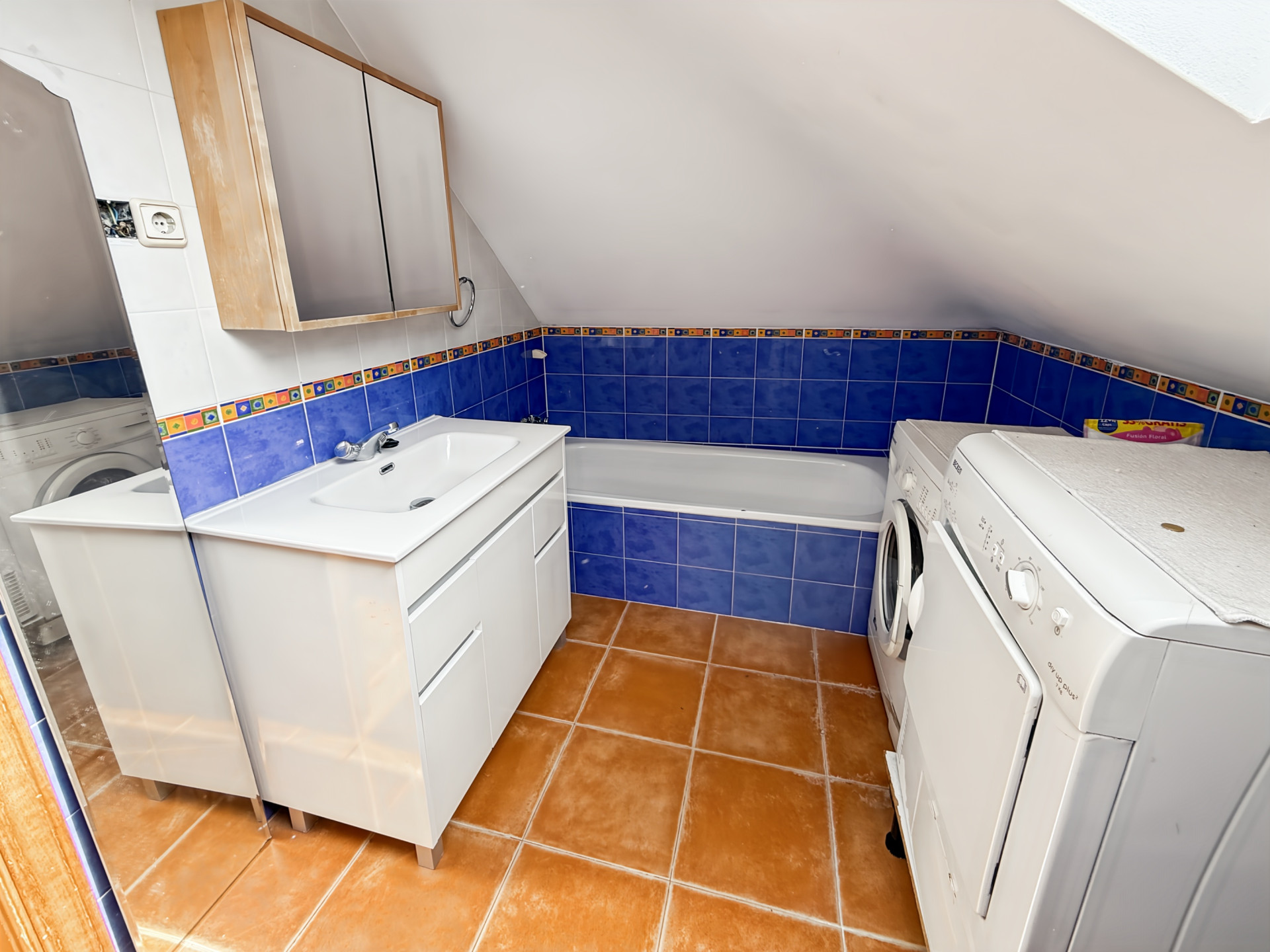 2 Bedroom Penthouse in Fuengirola - Photo 11